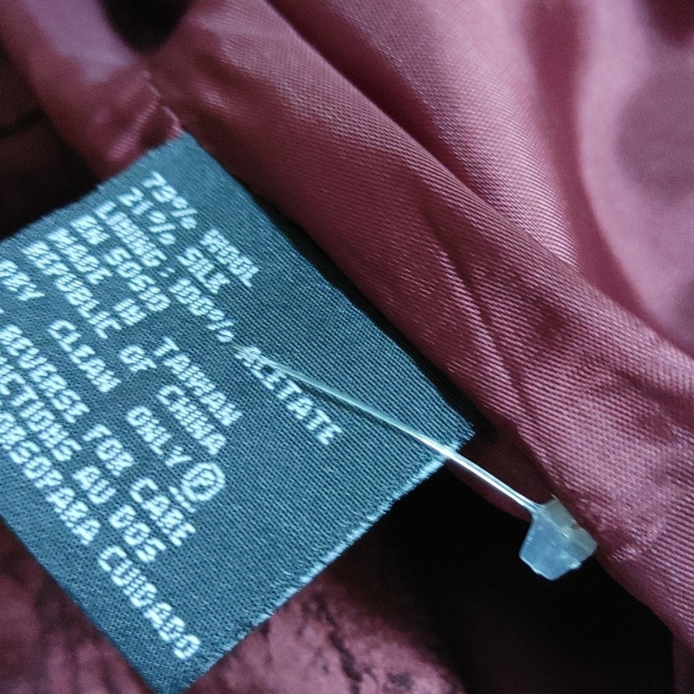 Wool & Silk Brocade Albert Nipon Petite Suit in Burgundy - Picture 11 of 16